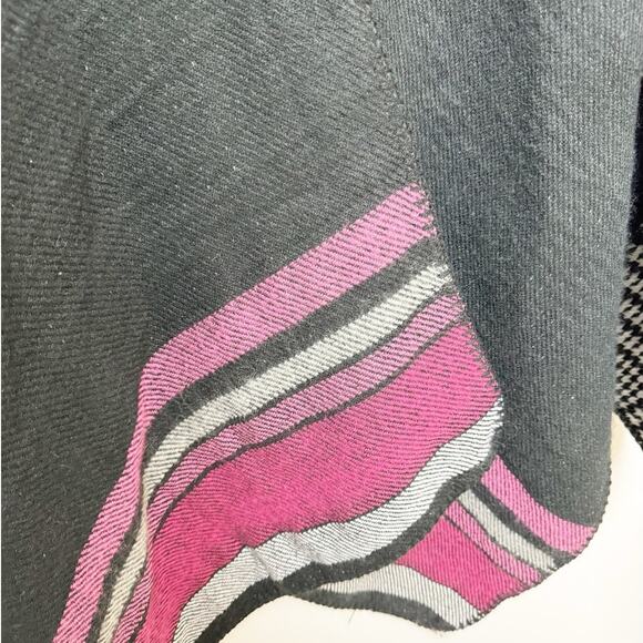 Woolrich Womens Reversible Wrap Scarf Black White Pink Houndstooth Acrylic OS - Picture 2 of 7